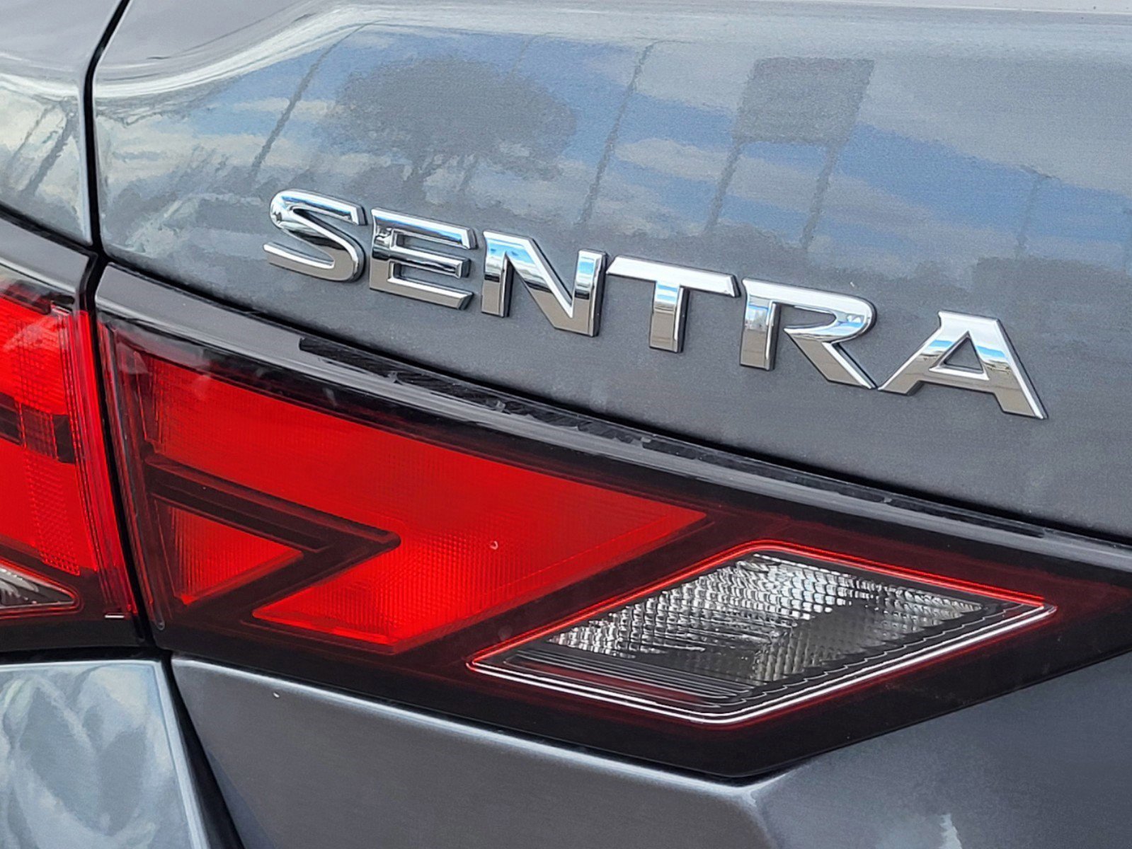 New 2025 Nissan Sentra SV image 8