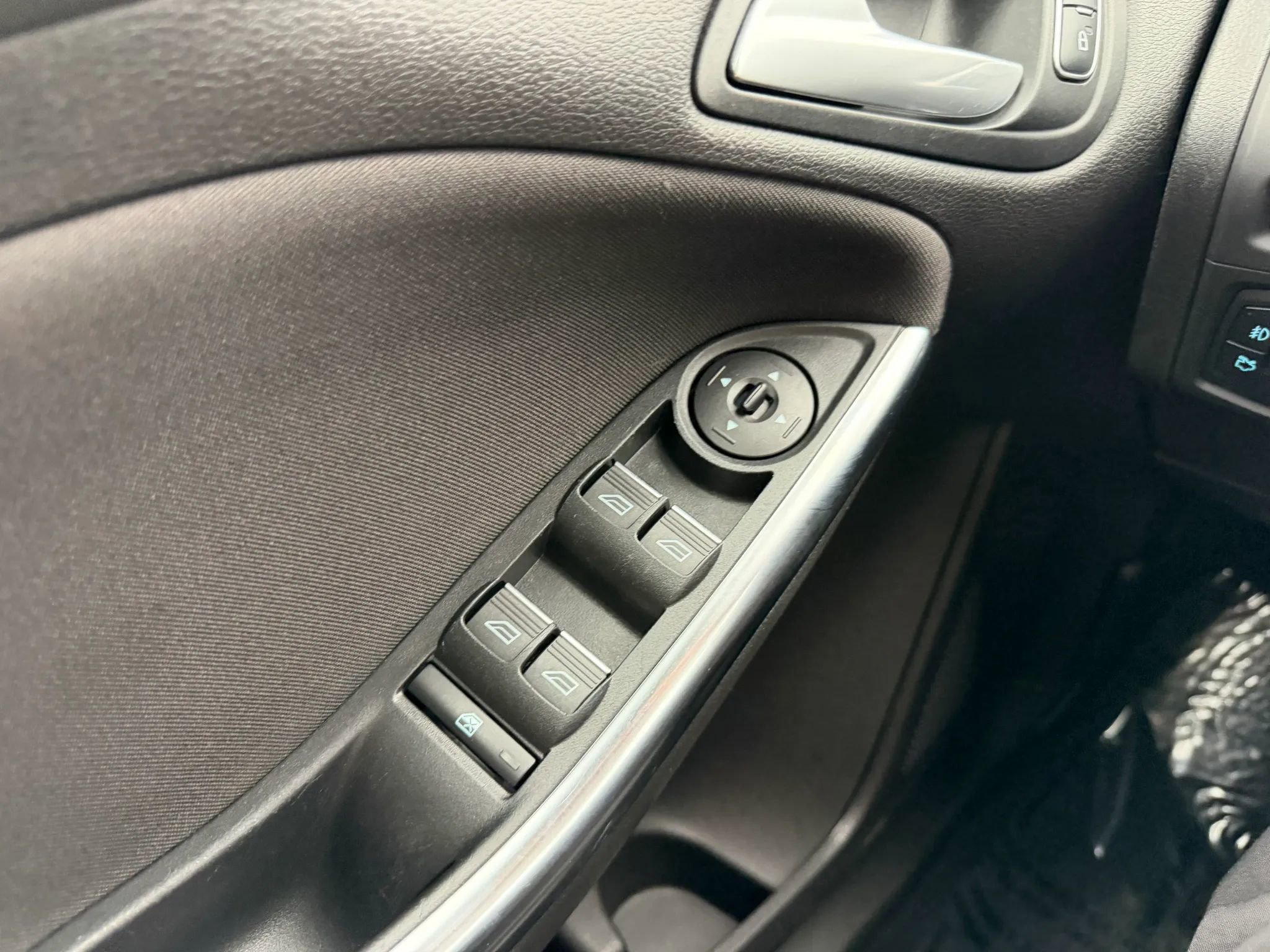 Used 2017 Ford Focus ST FWD image 30