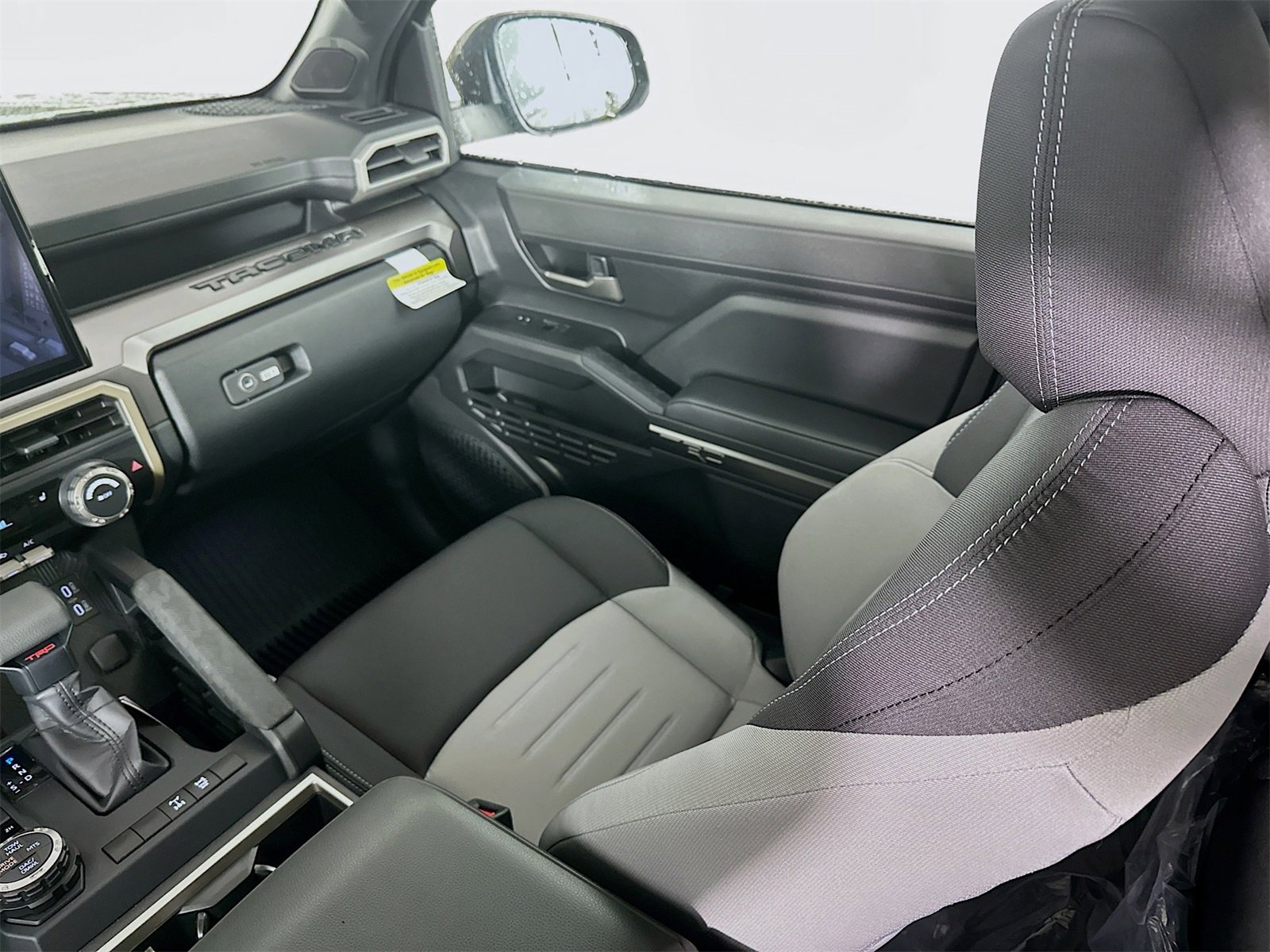 New 2025 Toyota Tacoma TRD Off-Road image 25