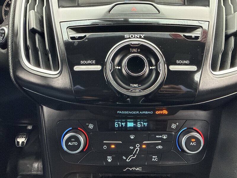 Used 2016 Ford Focus ST w/ Equipment Group 401A FWD image 30