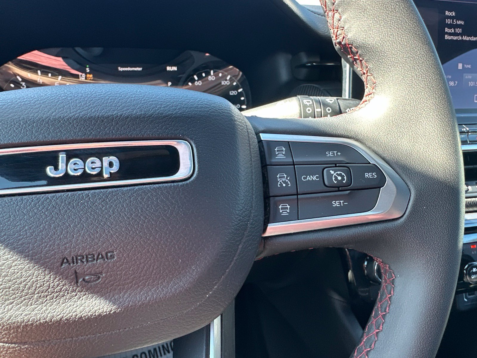 Used 2024 Jeep Compass Trailhawk AWD/4WD image 50