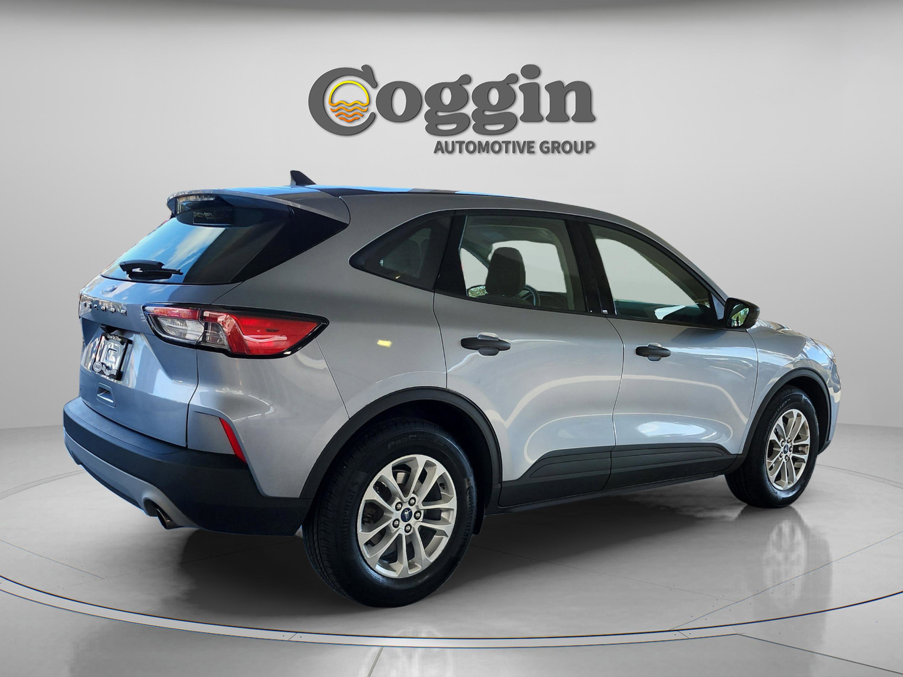 Certified 2022 Ford Escape S image 6