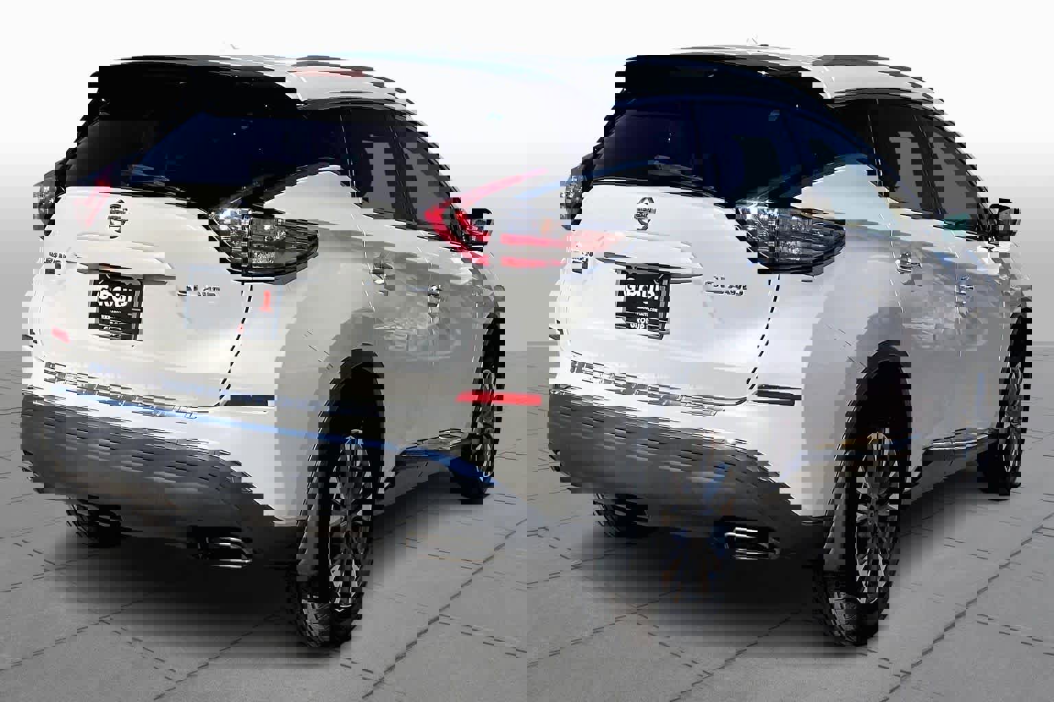 Used 2015 Nissan Murano SL w/ Cargo Package image 12