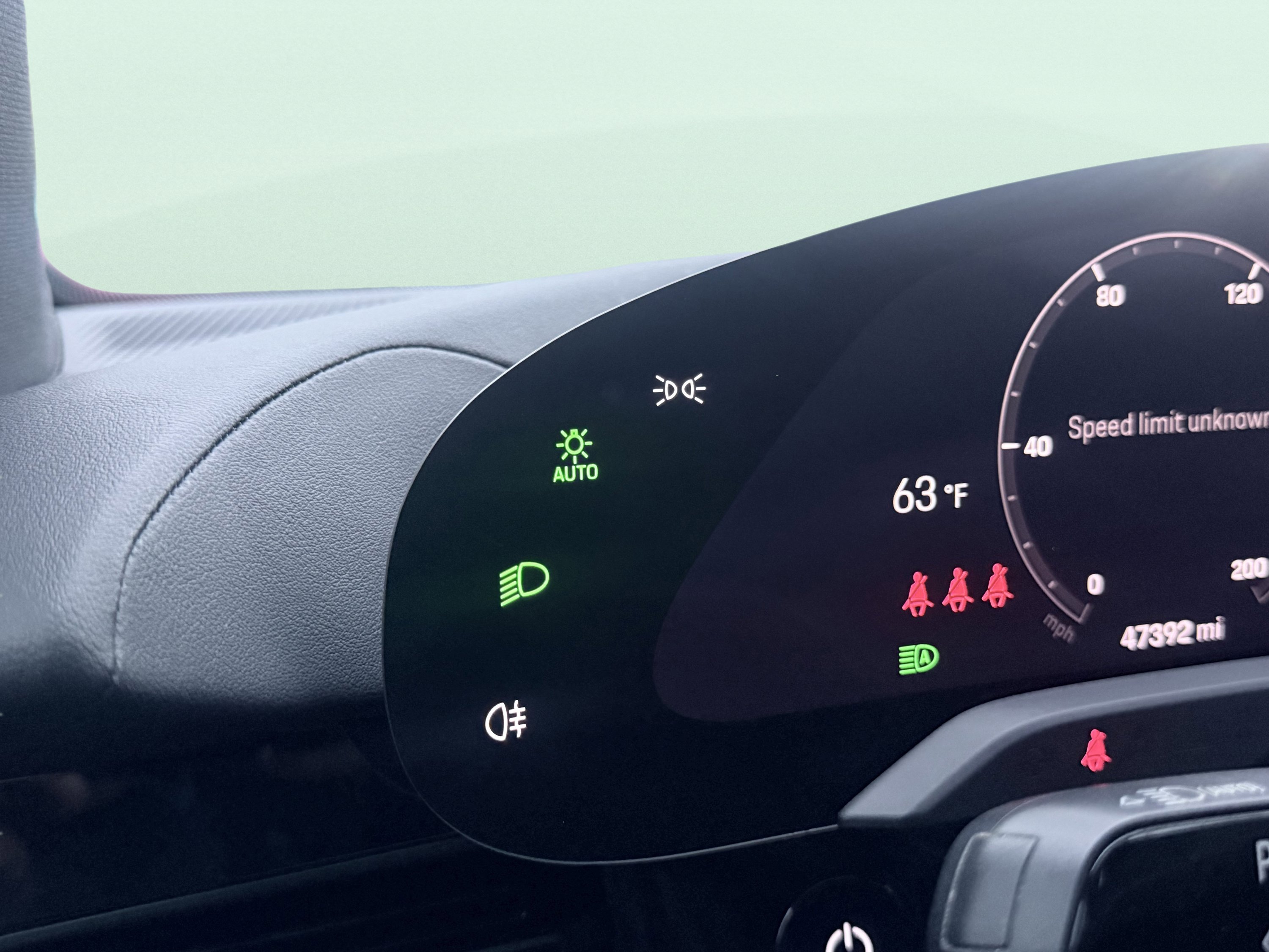 Used 2023 Porsche Taycan image 46