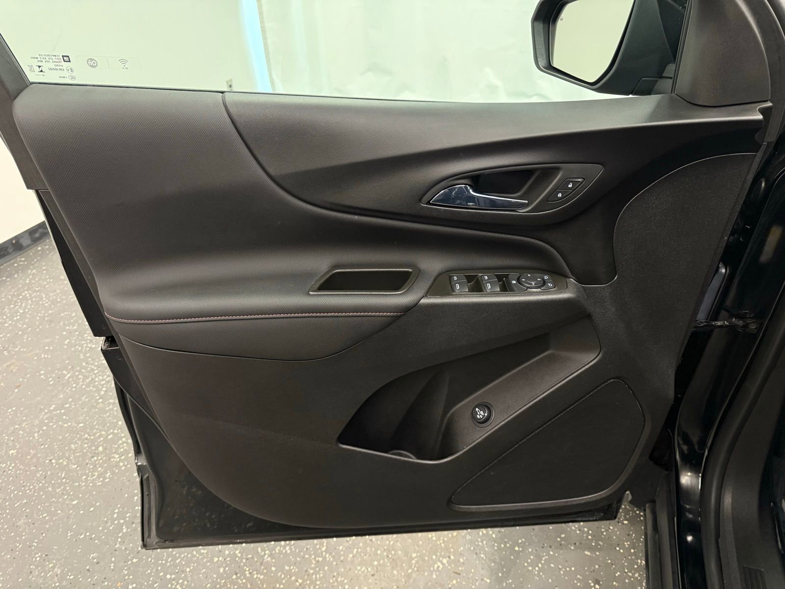 Used 2024 Chevrolet Equinox RS image 9