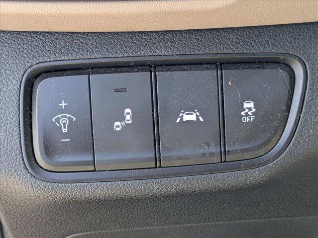 Used 2019 Hyundai Santa Fe SE w/ Cargo Package FWD image 11