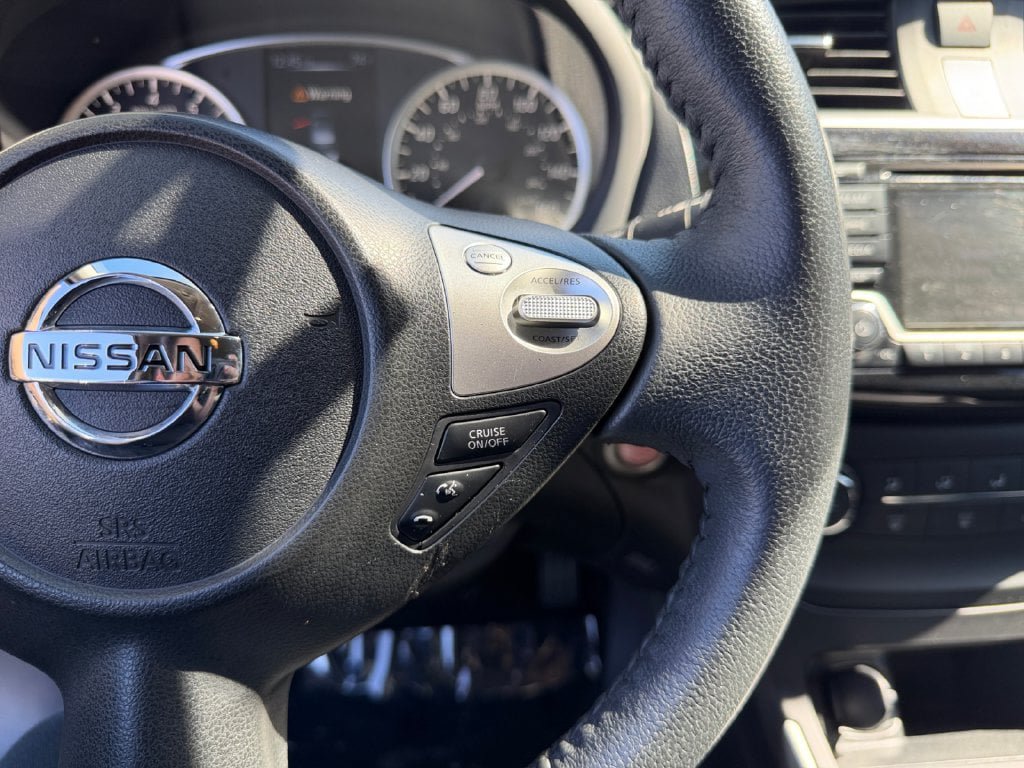 Used 2016 Nissan Sentra SV FWD image 25