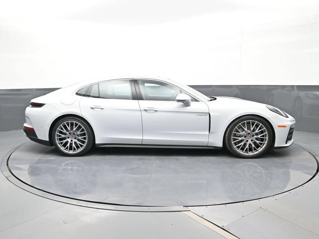 Certified 2025 Porsche Panamera 4 E-Hybrid AWD/4WD image 24