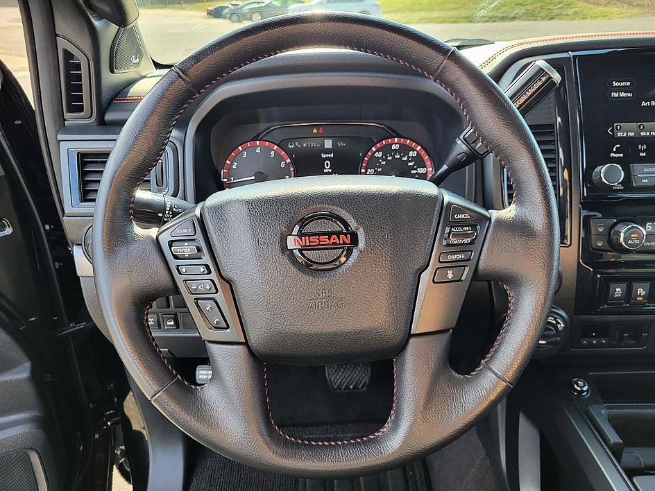 Used 2021 Nissan Titan PRO-4X w/ Pro-4x Convenience Package image 12