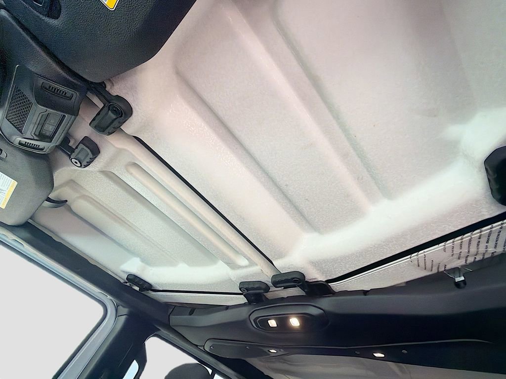 Used 2025 Jeep Wrangler Unlimited Sahara image 26