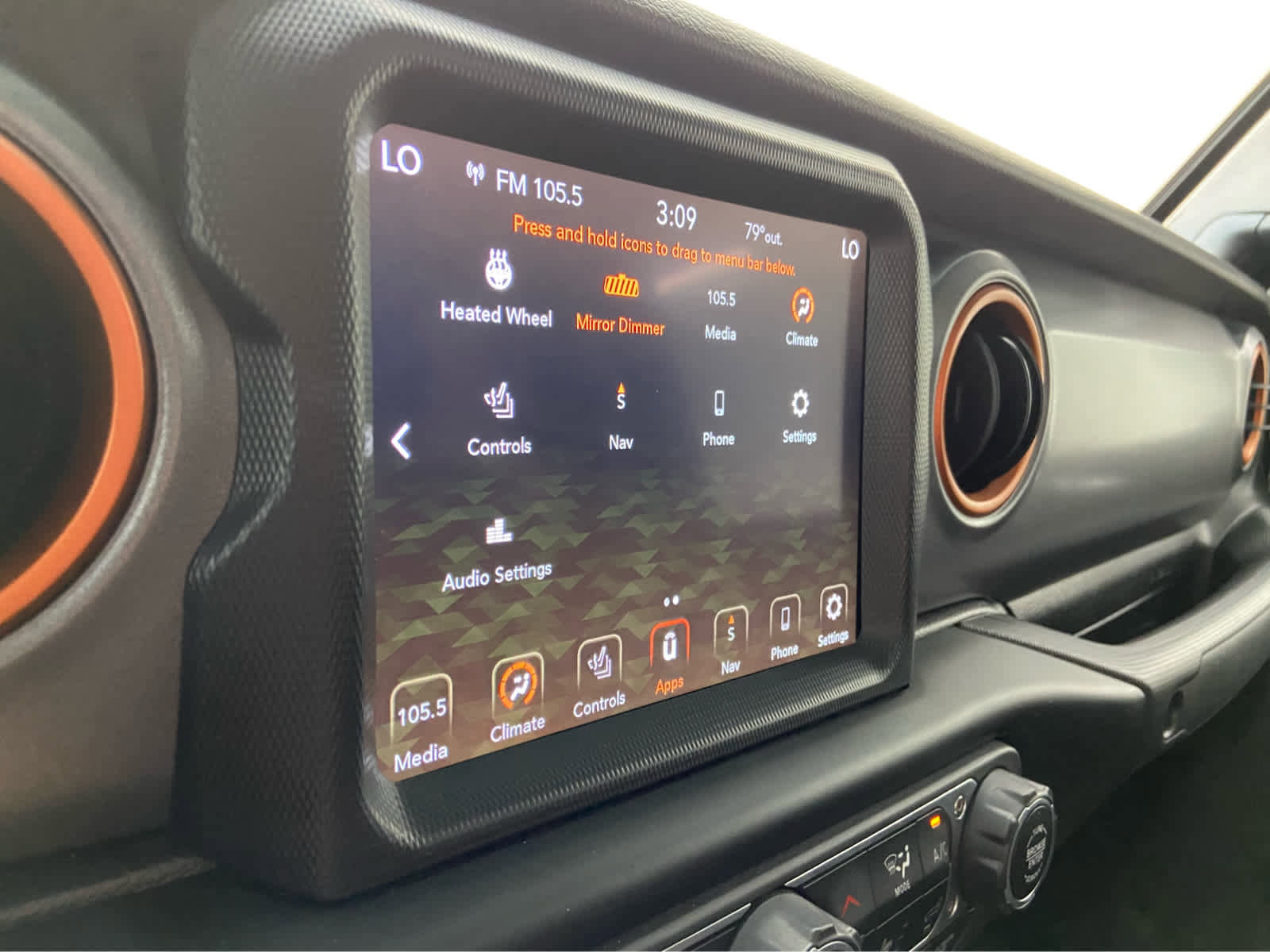 Used 2023 Jeep Gladiator Mojave w/ Cold Weather Group image 29