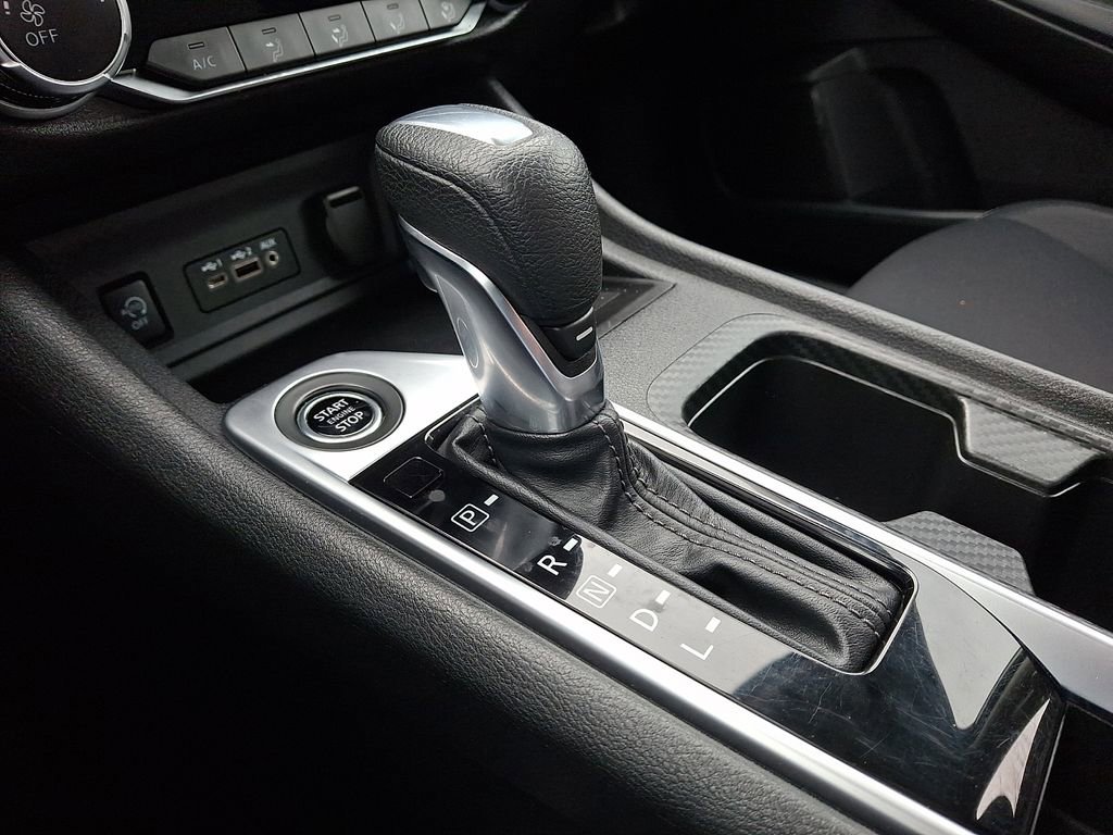 Used 2024 Nissan Sentra SV image 14
