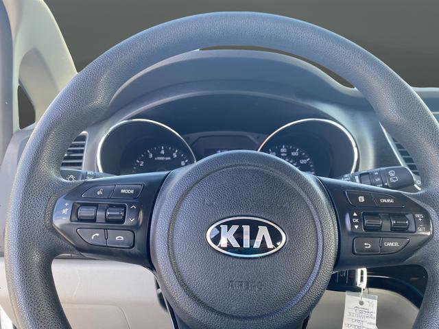 Used 2019 Kia Sedona L FWD image 13