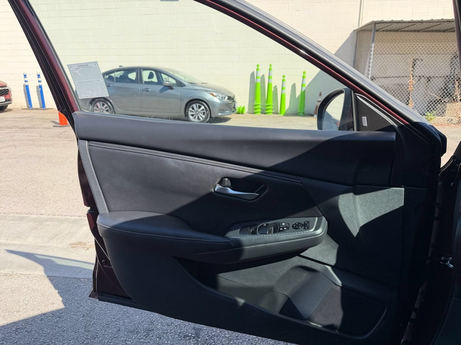 Used 2025 Nissan Sentra SV FWD image 18