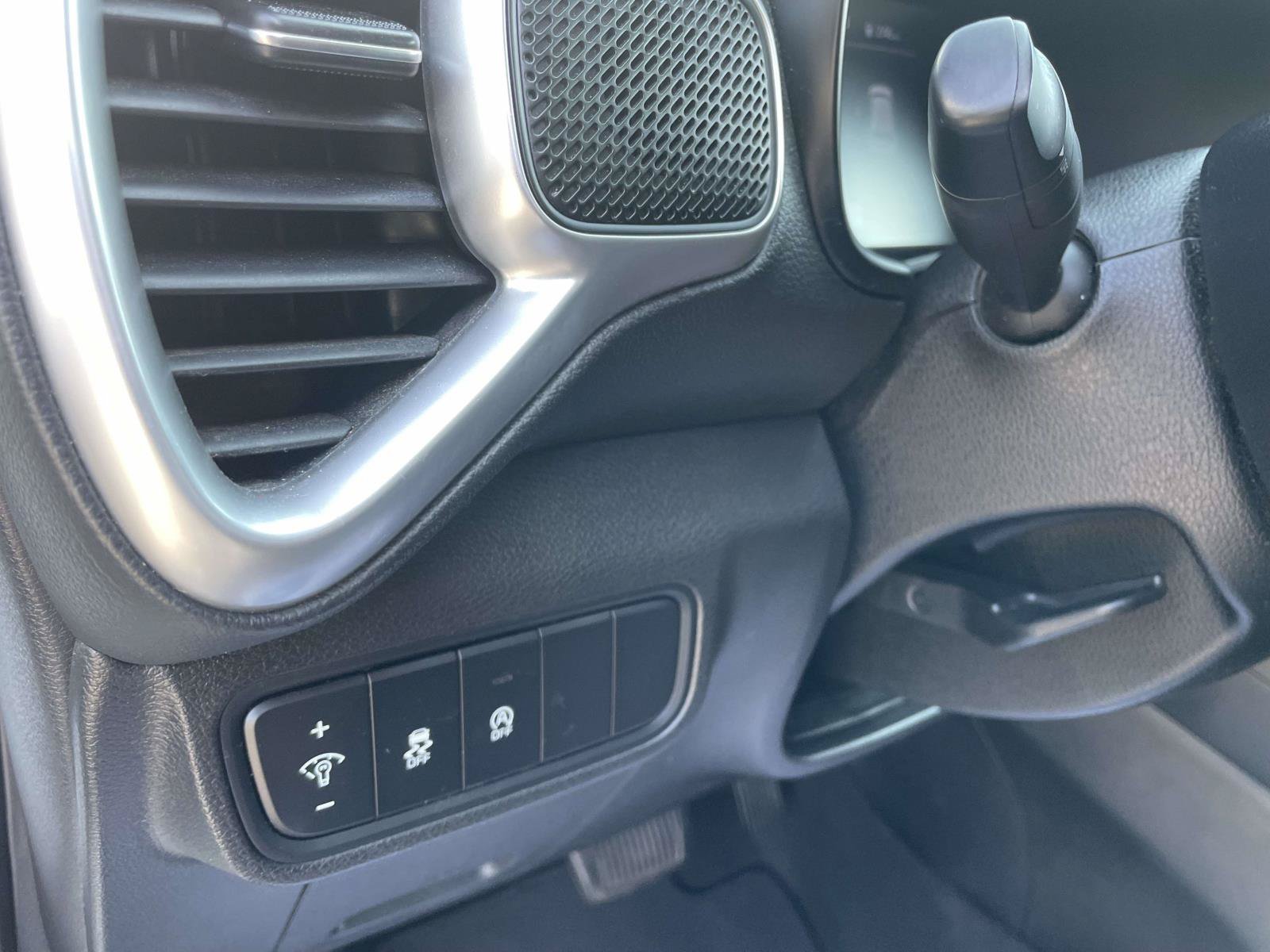 Used 2023 Kia Soul LX w/ LX Technology Package FWD image 18