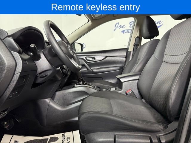 Used 2018 Nissan Rogue S image 10