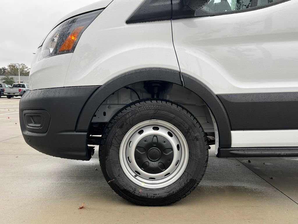 New 2026 Ford Transit 250 148 Medium Roof image 11