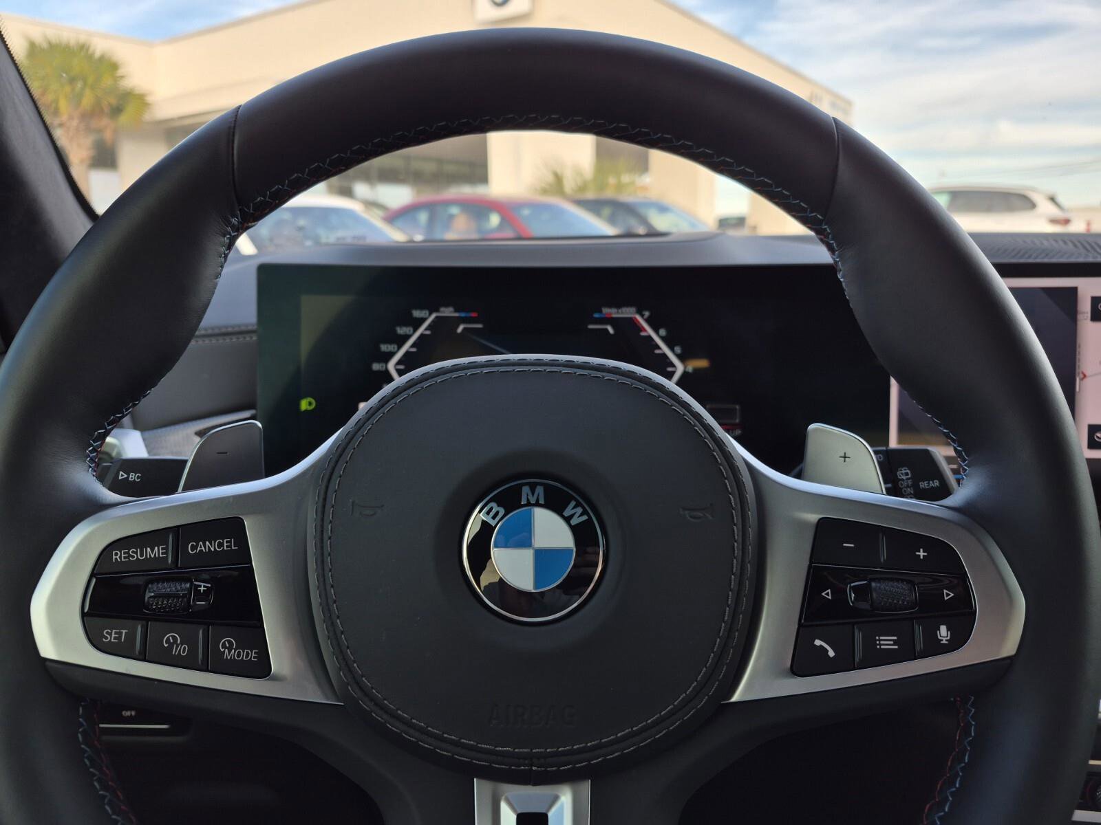 Certified 2025 BMW X7 M60i w/ Climate Comfort Package image 15