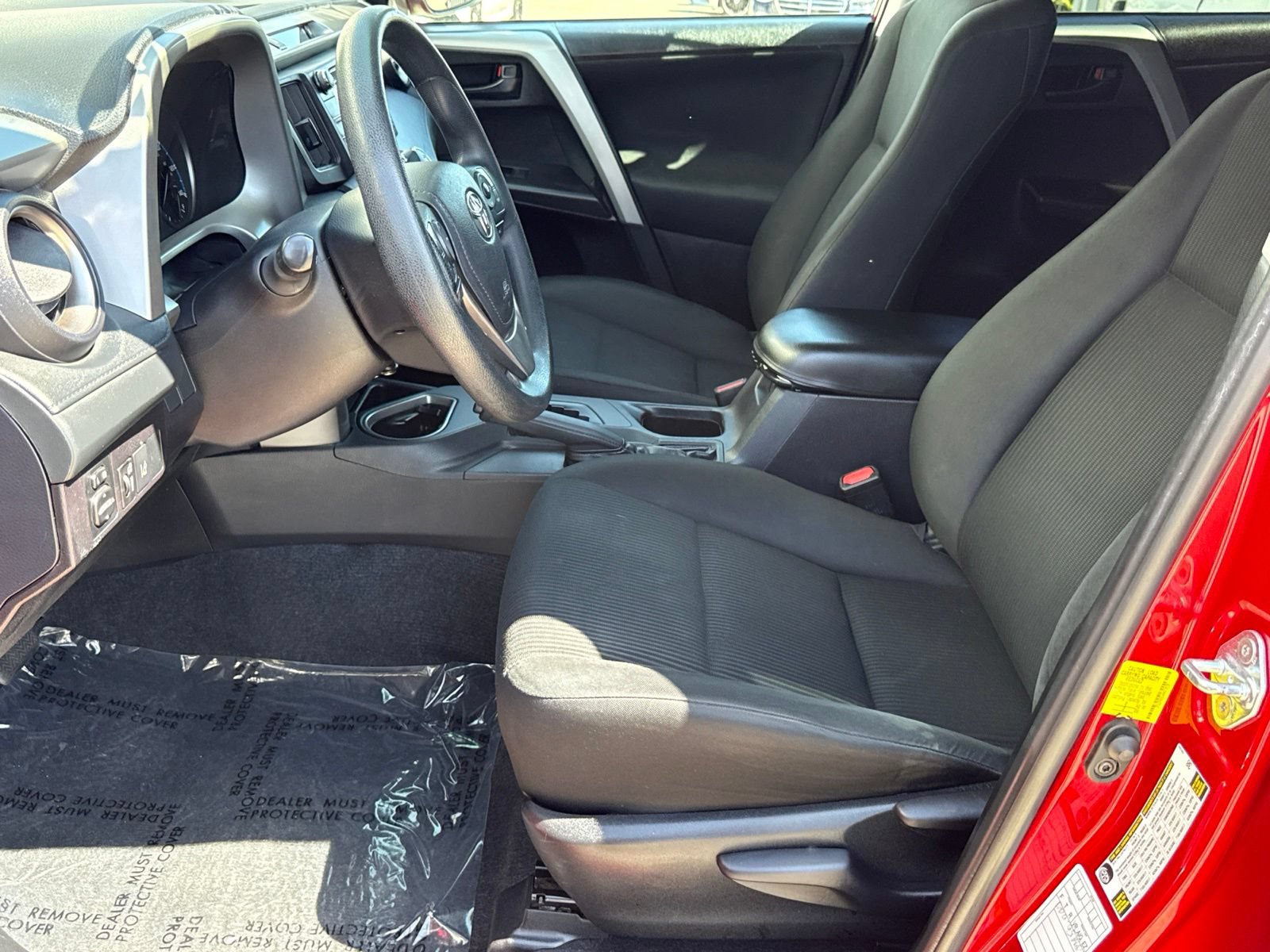 Used 2017 Toyota RAV4 LE FWD image 22