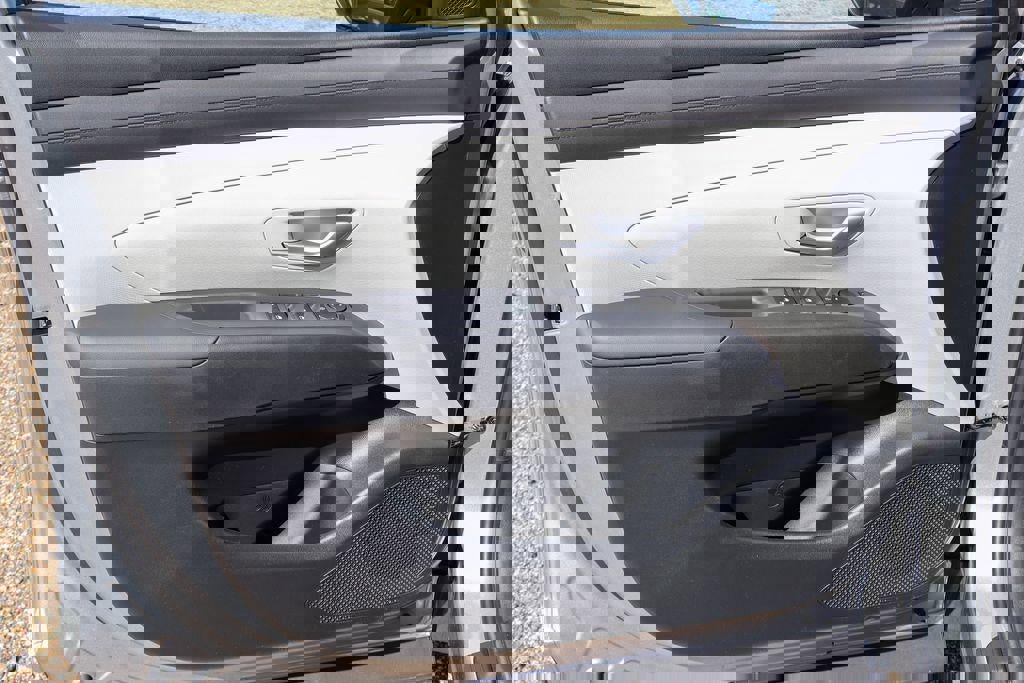 New 2026 Hyundai Tucson SE image 11