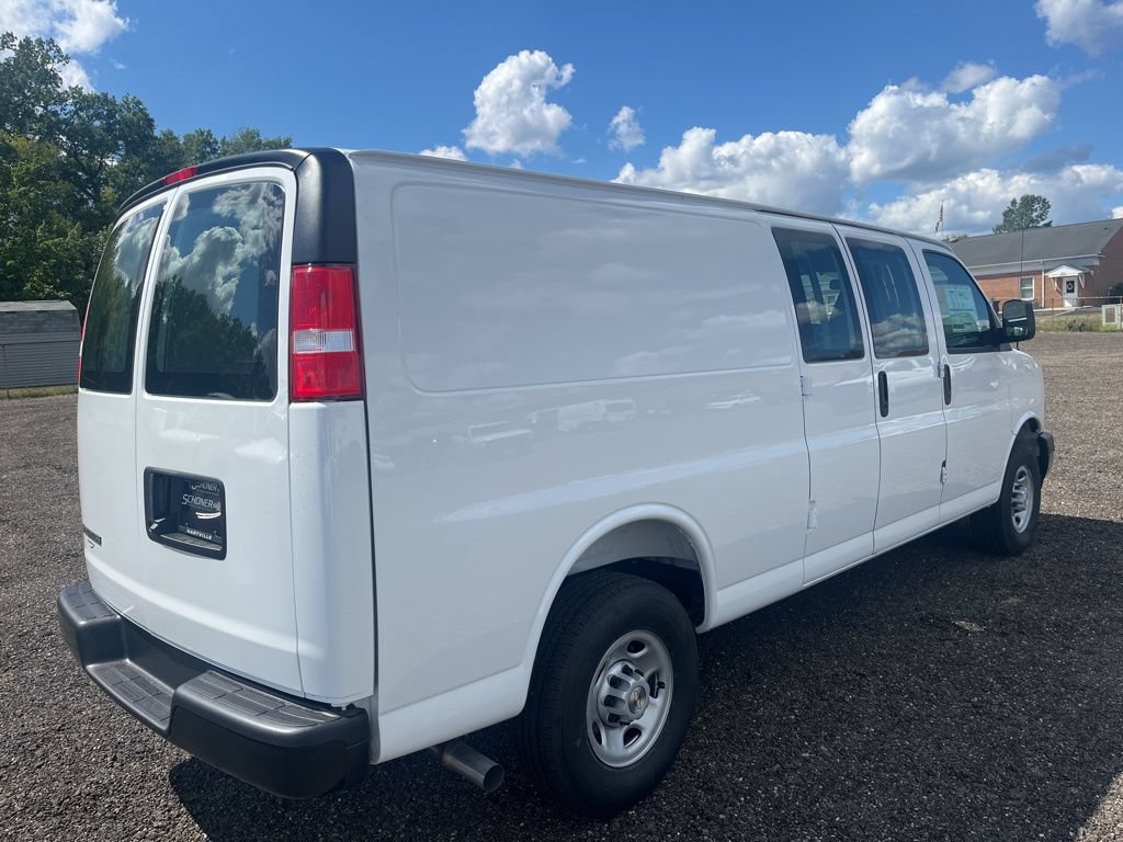 New 2025 Chevrolet Express 3500 Extended w/ Driver Convenience Package RWD image 7