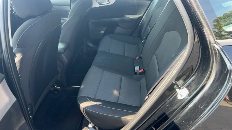 Used 2024 Kia Forte LXS FWD image 21