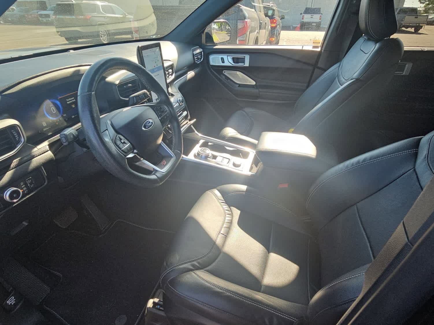 Used 2020 Ford Explorer ST w/ ST High-Performance Pack AWD/4WD image 13