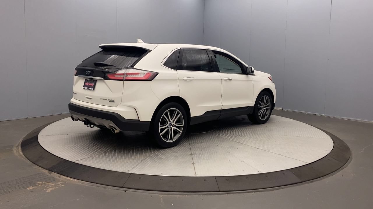 Used 2020 Ford Edge Titanium w/ Class II Trailer Tow Package AWD/4WD image 4