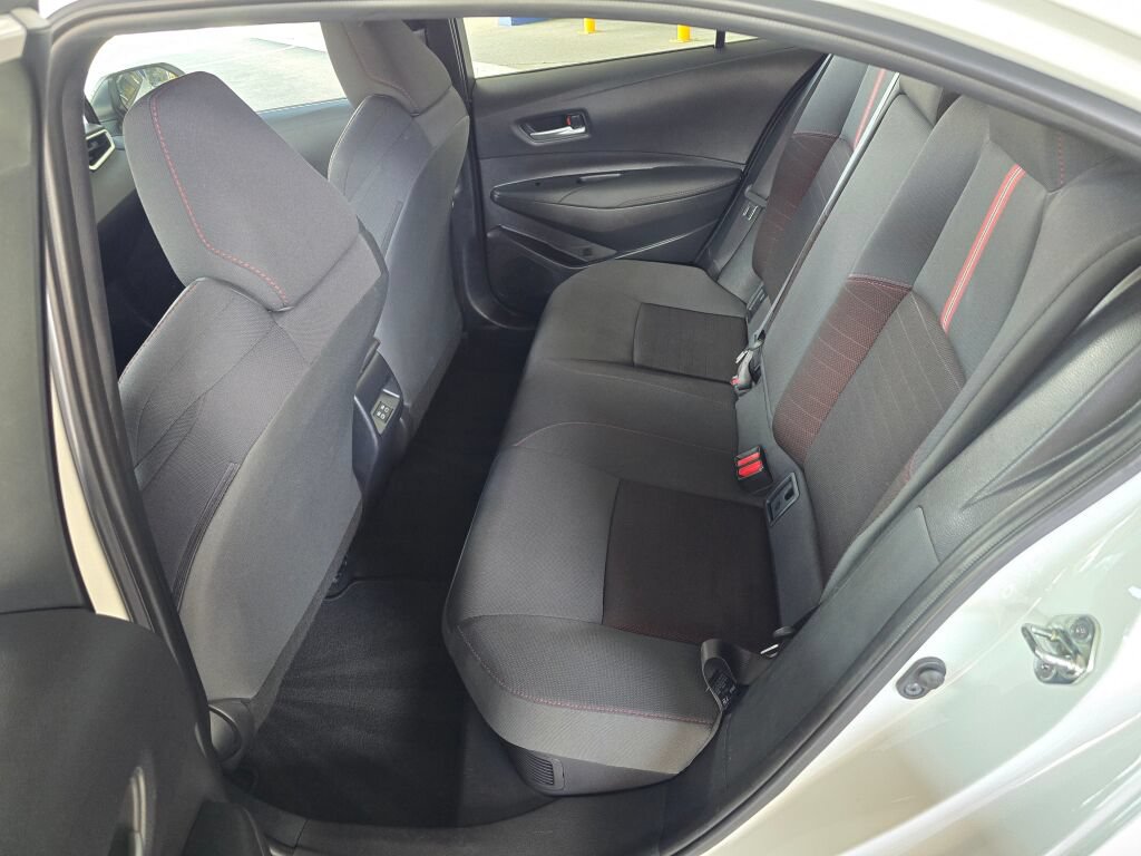 Used 2024 Toyota Corolla SE w/ SE Package FWD image 16