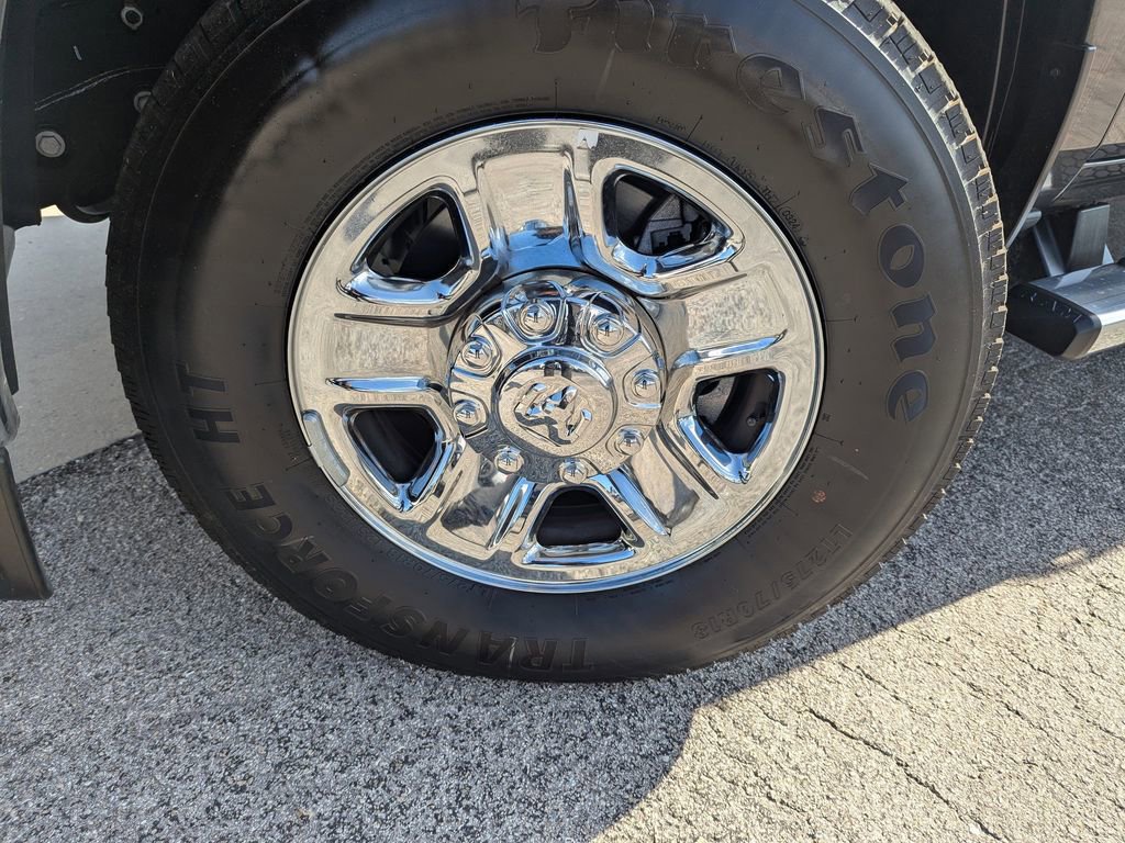 Used 2024 RAM 2500 Tradesman w/ Chrome Appearance Group image 28
