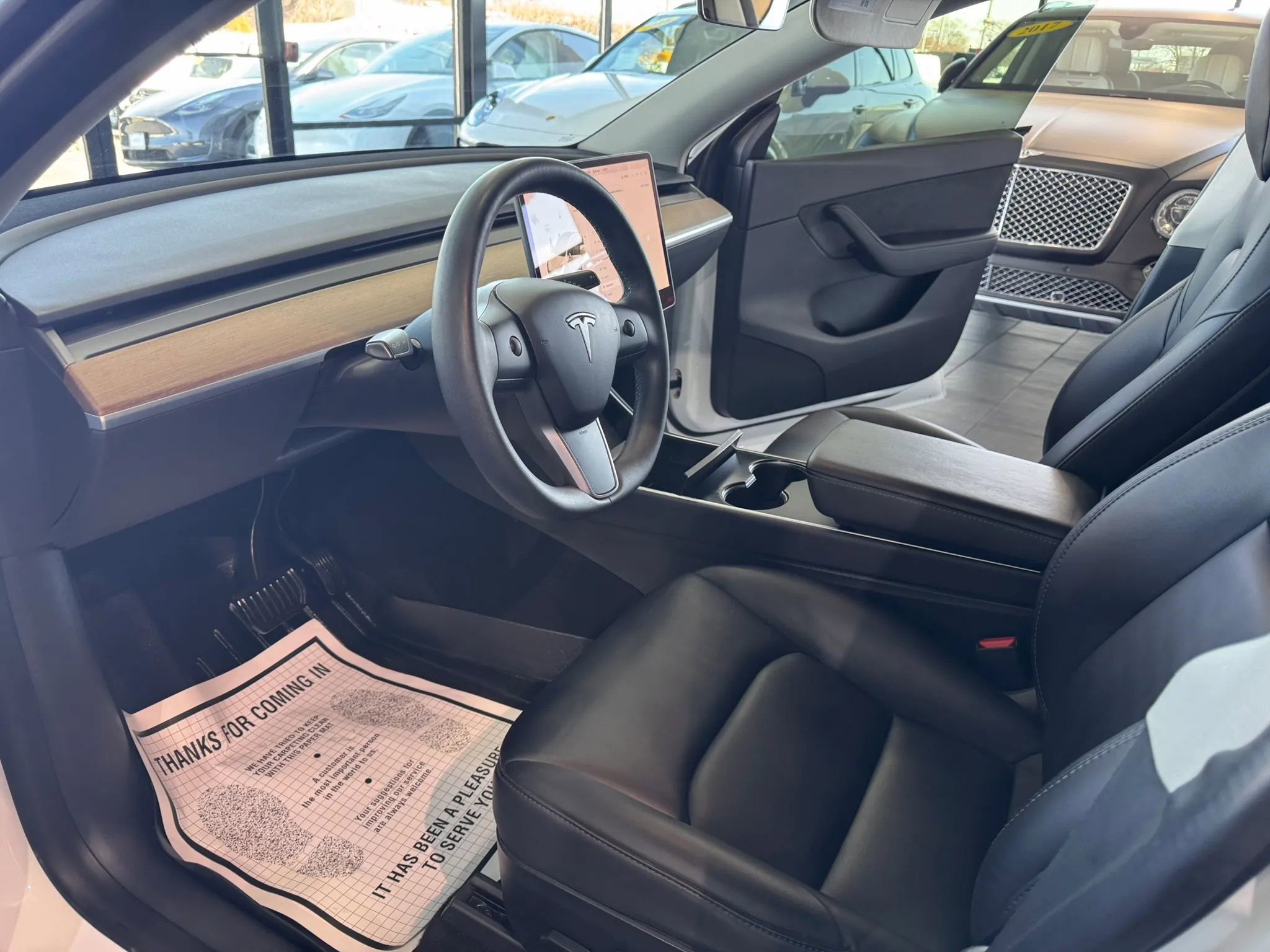 Used 2020 Tesla Model Y Long Range image 9