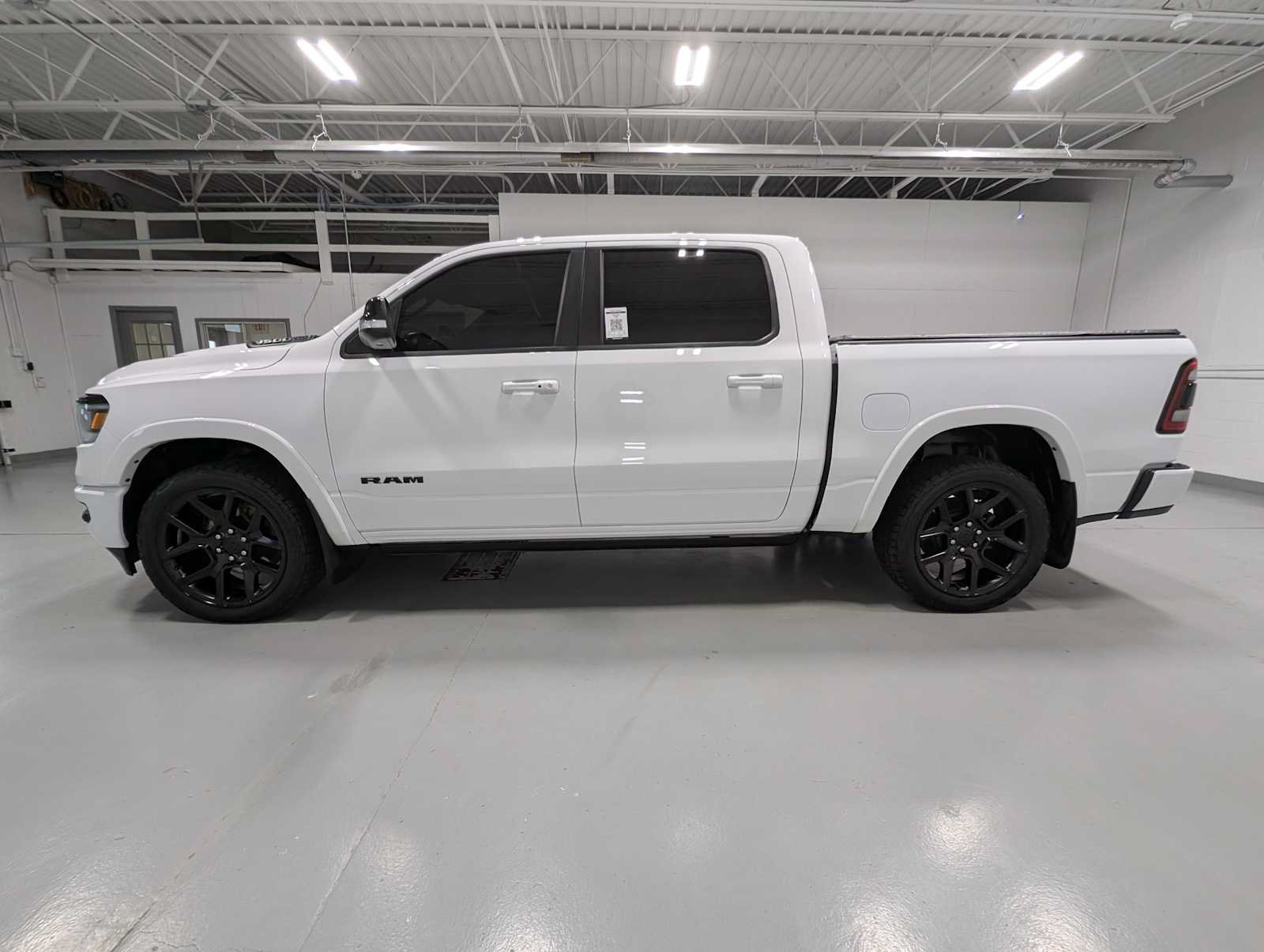 Used 2021 RAM 1500 Laramie w/ Night Edition AWD/4WD image 11