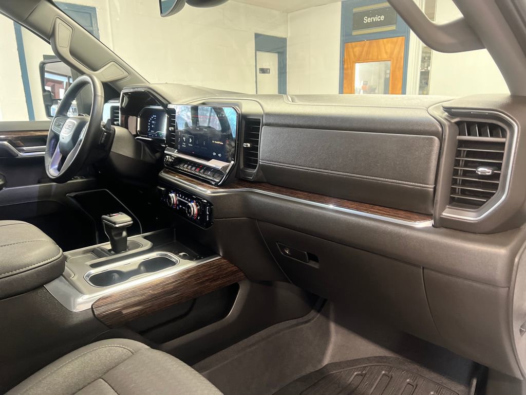 Used 2023 GMC Sierra 1500 Elevation w/ X31 Off-Road Package AWD/4WD image 46