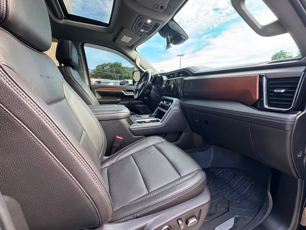 Used 2024 GMC Sierra 3500 Denali w/ Denali Reserve Package AWD/4WD image 53