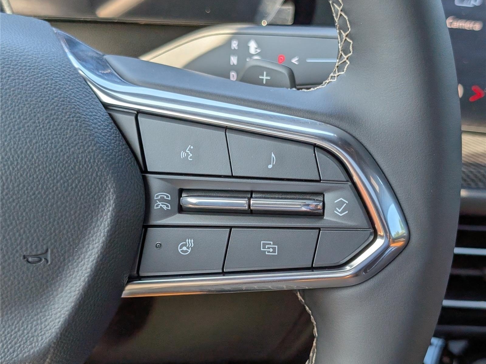 New 2027 Chevrolet Traverse Z71 w/ Enhanced Driving Package AWD/4WD image 23
