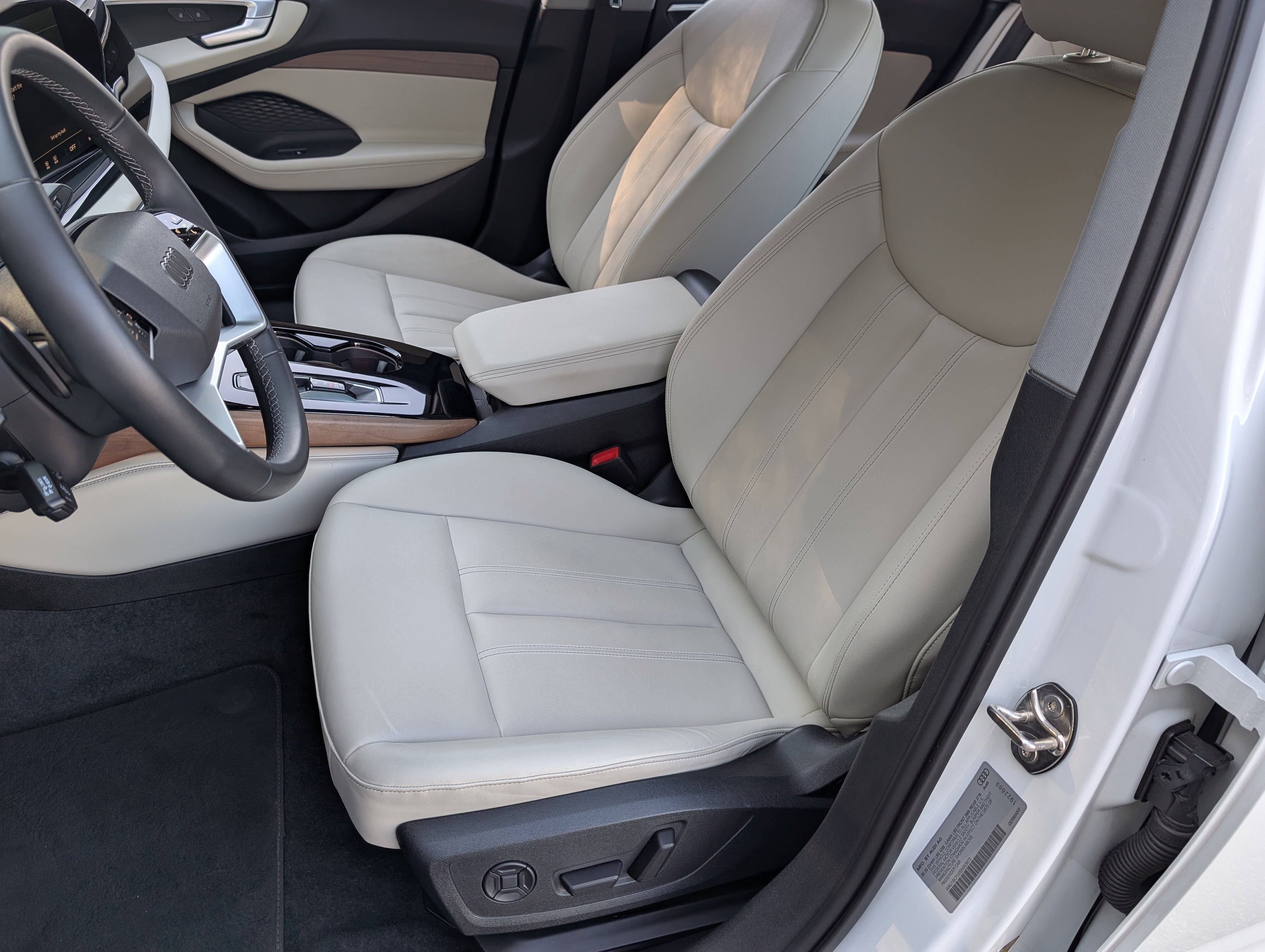 Used 2025 Audi A5 2.0T Premium w/ Convenience Package image 17