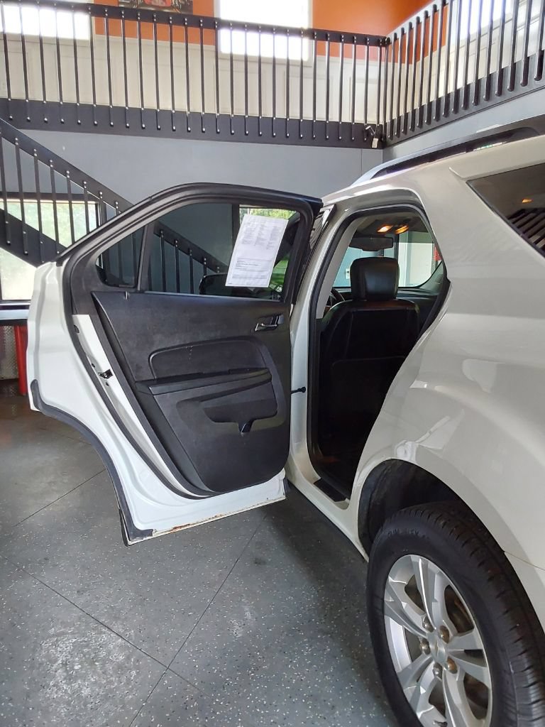 Used 2012 Chevrolet Equinox LT FWD image 19