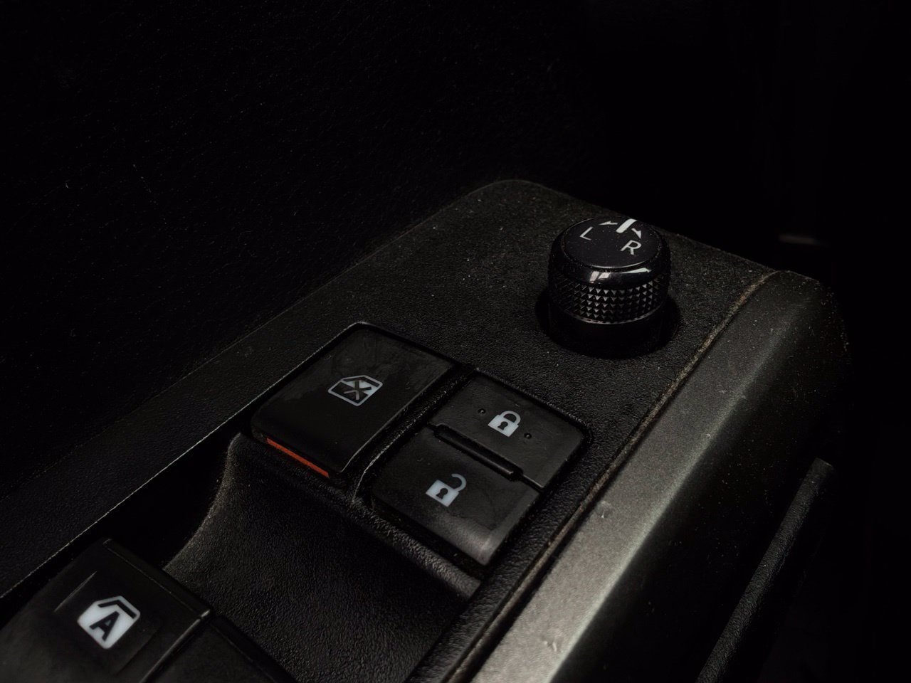 Used 2021 Toyota Tacoma SR5 RWD image 24