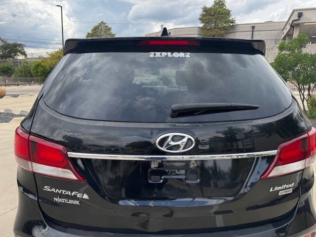 Used 2018 Hyundai Santa Fe Limited w/ Cargo Package image 12