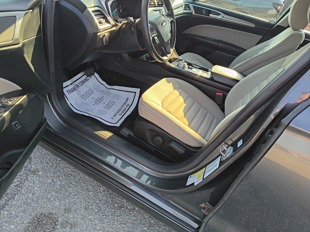 Used 2018 Ford Fusion S image 11