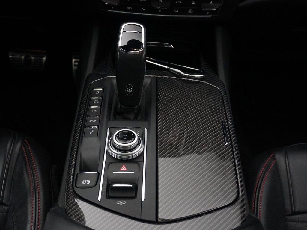 Used 2019 Maserati Levante GTS image 48