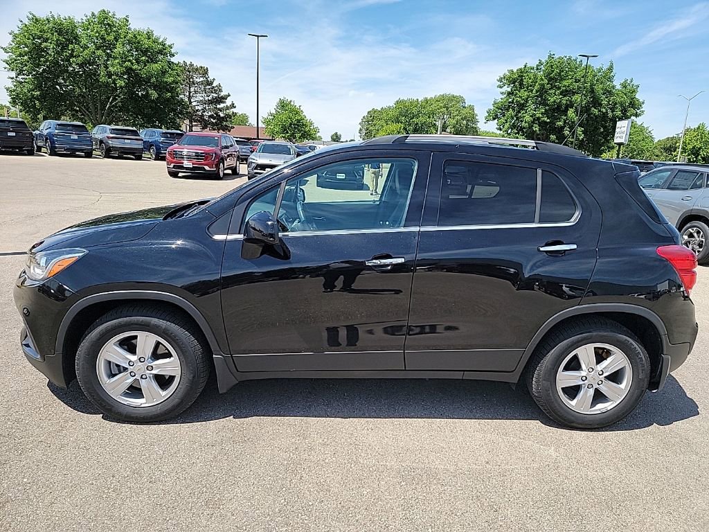 Certified 2019 Chevrolet Trax LT w/ LT Convenience Package FWD image 6
