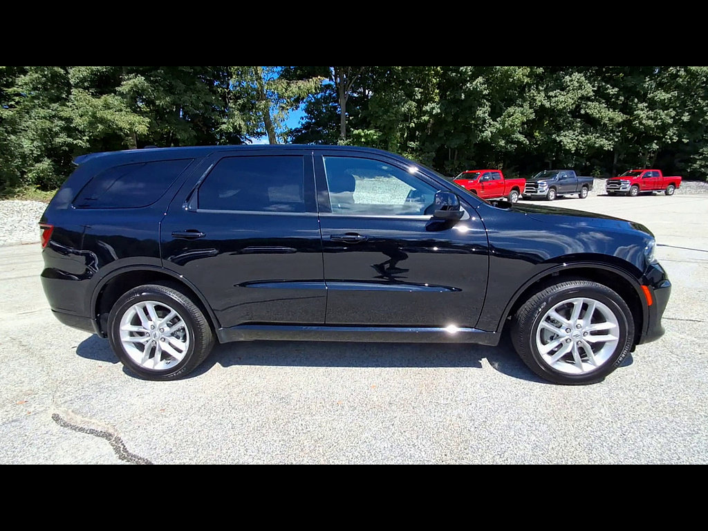 Used 2025 Dodge Durango GT AWD/4WD image 9