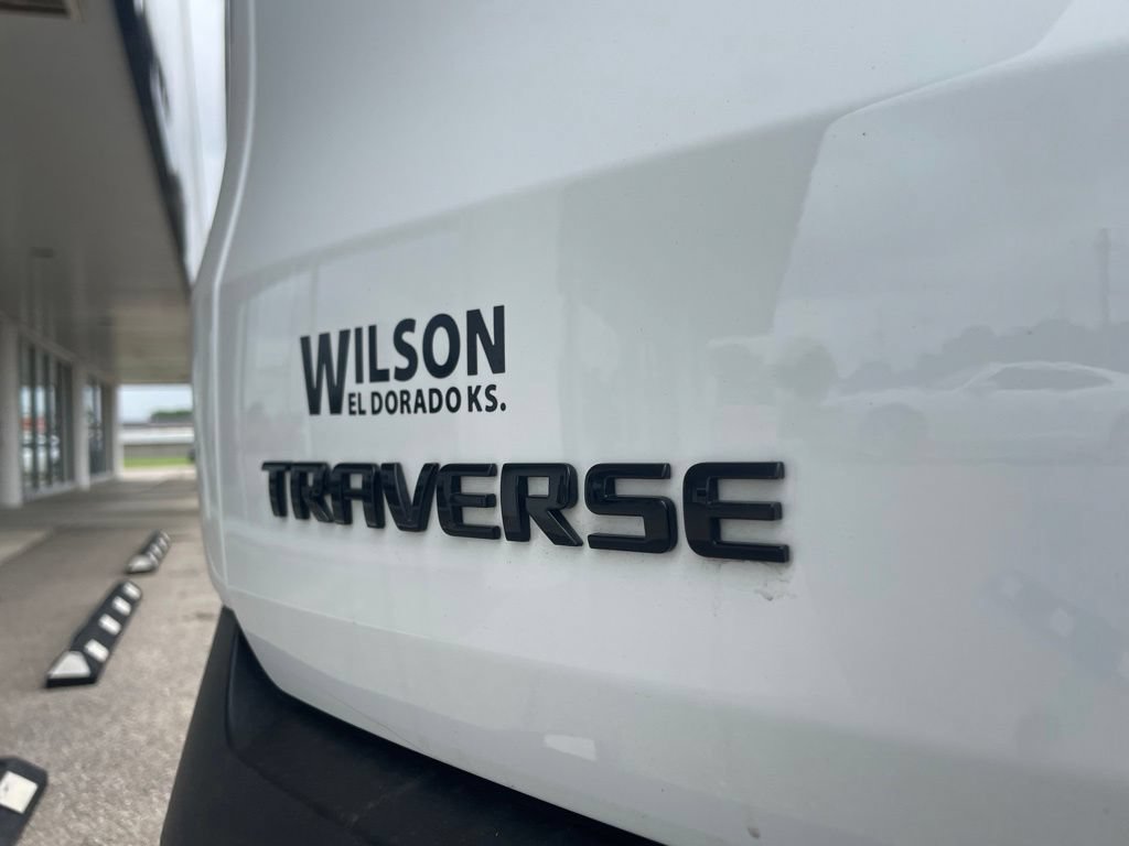 Used 2023 Chevrolet Traverse LT FWD image 12