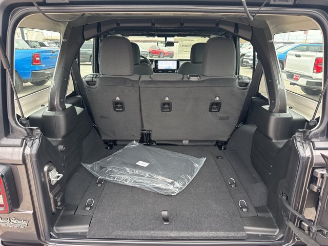 New 2026 Jeep Wrangler Unlimited Sport AWD/4WD image 7