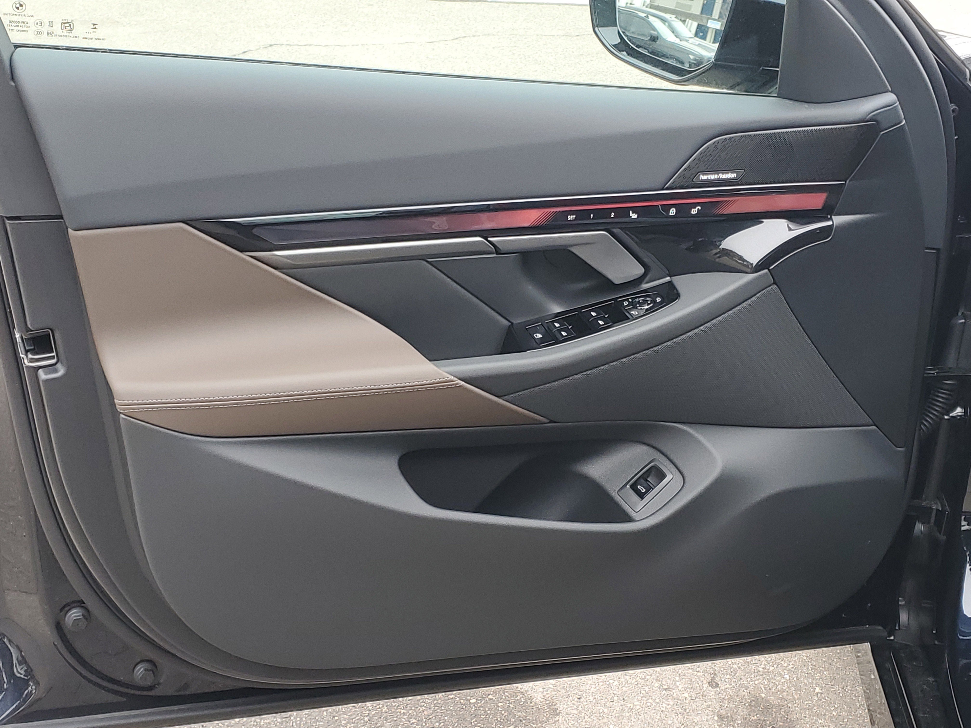 New 2026 BMW 540i xDrive w/ M Sport Package image 5