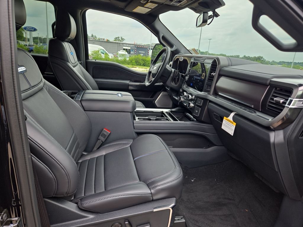 New 2026 Ford F250 Platinum w/ Tremor Off-Road Package AWD/4WD image 32