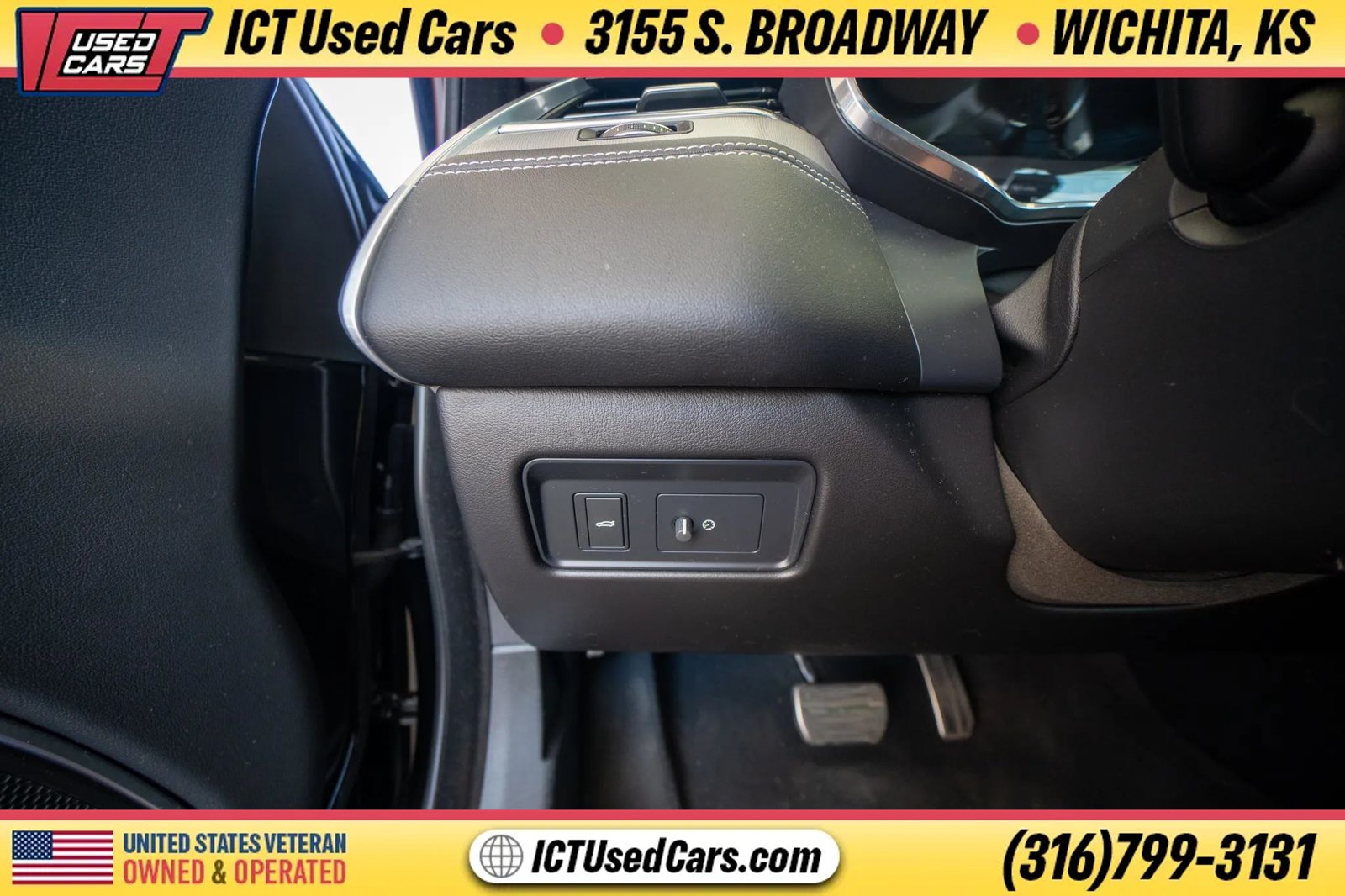 Used 2022 Jaguar XF R-Dynamic SE AWD/4WD image 17