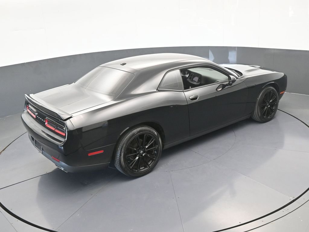 Used 2019 Dodge Challenger SXT image 49