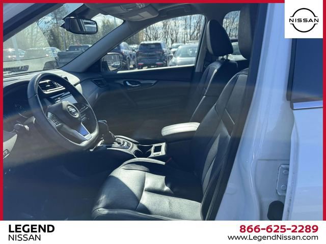 Used 2020 Nissan Rogue SL w/ Premium Package image 13